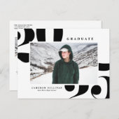 ブラック2025はっきりしたタイポグラフィ写真卒業 案内ポストカード (正面/裏面)