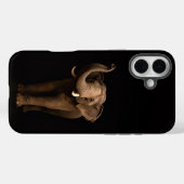 ブラック4ルクシィ iPhone 16 Plus、マイティエレファント Case-Mate iPhoneケース (裏面 (横))