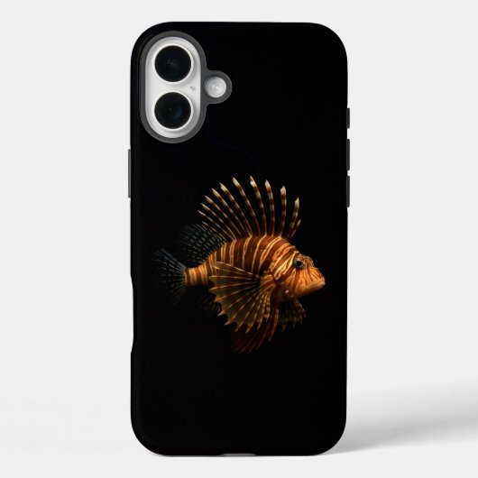 ブラック4 ラクセ iPhone 16 Plus、レッドライオン フィッシュ Case-Mate iPhoneケース (裏面)