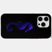 ブラック4 ルクス iPhone 15 Pro Max, バイオレット シーホース Case-Mate iPhoneケース (裏面 (横))