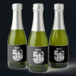 ブラック50th Any Age Birthday Party カスタムMini スパークリングワインラベル<br><div class="desc">ホワイトブラック50thパーソナライズされた任意の誕生日パーティミニワインラベルきらめく付き</div>