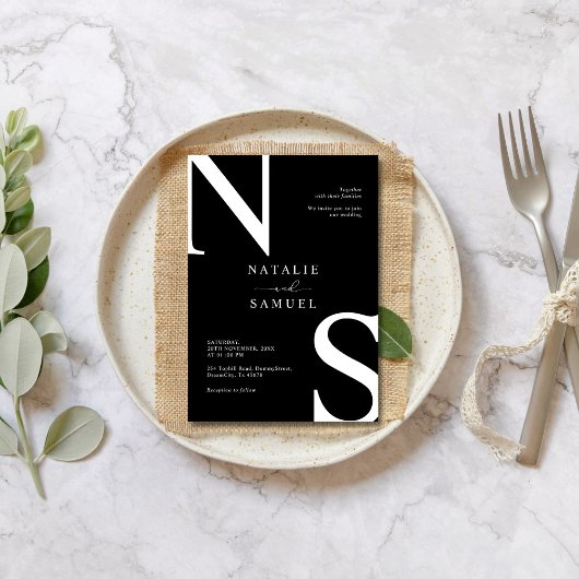 ブラック&ウィミニマルエレガントスはっきりしたイニシャル結婚ズ 招待状