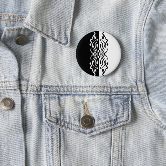 ブラック&エレガントホワイト抽象芸術ハーレキンスタイル 缶バッジ (インサイチュ)