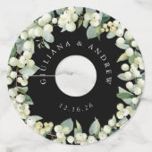 ブラック/クリームスノーベリー&ユーカリ冬の結婚式 ワイングラスタグ (正面)