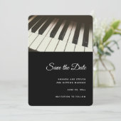 ブラック&スタイリッシュホワイトのピアノ鍵写真 セーブザデート (スタンド正面)