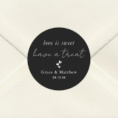 ブラック&スタイリッシュホワイトラブズスウィート結婚式の引き出物 ラウンドシール