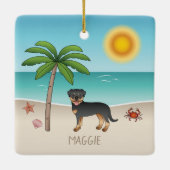 ブラック&タンロットワイラーアットアトロピカルサマービーチ セラミックオーナメント (裏面)