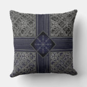 ブラック、ネイビー、グレーのXとOのパターン クッション (裏面)