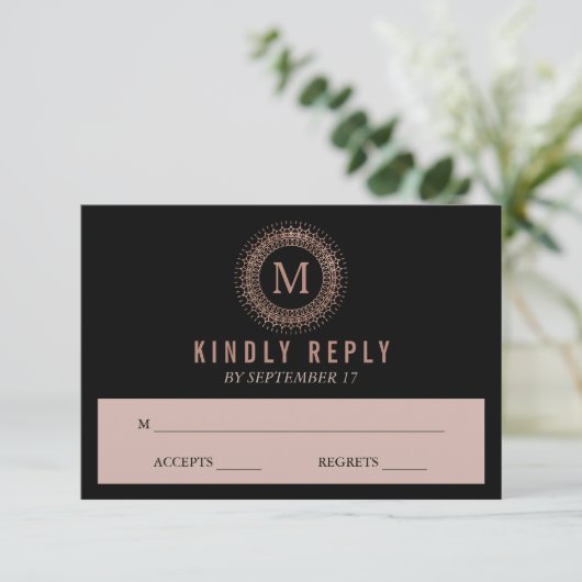ブラック&バラフェイク金ゴールドデコモノグラムウェディングRSVP 出欠カード (スタンド正面)