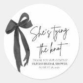 ブラック ピンクの弓 彼女は結婚する ブライダルシャワーのお祝い ラウンドシール (正面)
