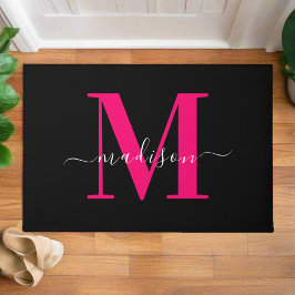 ブラック&ピンクはっきりしたモノグラムイニシャルファミリー ドアマット