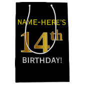 ブラック、フェイク金ゴールド14番目の誕生日+名前をカスタムする ミディアムペーパーバッグ (正面)