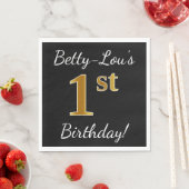 ブラック、フェイク金ゴールド1st誕生日パーティー+名前をカスタムする スタンダードランチョンナプキン (インサイチュ)