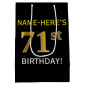 ブラック、フェイク金ゴールド71番目の誕生日+名前をカスタムする ミディアムペーパーバッグ (裏面)