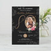 ブラック フローラル フォト 80歳 サプライズ バースデー パーティー 招待状 (スタンド正面)