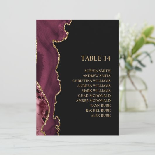 ブラック&ブルゴーニュ金ゴールド結婚のシーティングチャートカード 招待状 (スタンド正面)