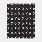 ブラック&ベビーピンクX O XO XOのトレンディーかわいいXOXO フリースブランケット (正面)