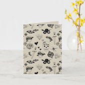 ブラック＆ベージュの手描きタトゥーパターン カード (黄色い花)