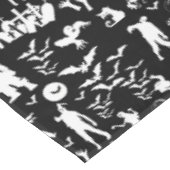 ブラック&ホワイトゾンビコラージハロウィーン テーブルクロス (アングル)