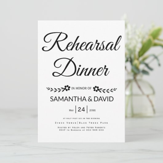ブラック、ホワイトタイポグラフィ結婚のリハーサルディナー 招待状 (スタンド正面)