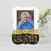 ブラック・ホワイト・ゴールド 65歳誕生日 フォト 生誕招待状 招待状 (スタンド正面)