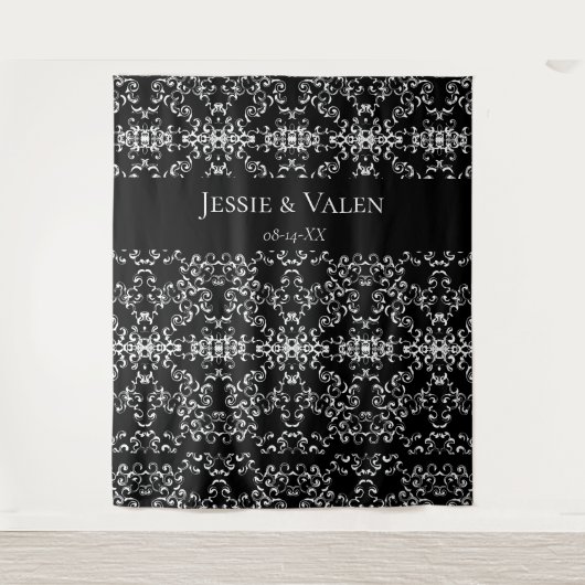 ブラック＆ホワイト スワール ゴシック ウェディング タペストリー (正面)