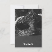 ブラック＆ホワイト マスカレード マスク パール テーブル ナンバー 招待状 (裏面)