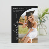 ブラック ミニマル フォト アーチ 卒業パーティー 招待状 (スタンド正面)