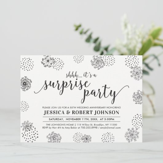 ブラック | モダンサプライズ 50周年 結婚記念日 招待状 (スタンド正面)
