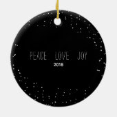 ブラック&モダン金ゴールドスノーフレークストライプズホリデイ セラミックオーナメント (裏面)