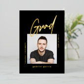 ブラック モダン シンプル 卒業パーティー 招待状 ゴールド (立ち正面)