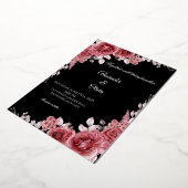 ブラック&レッド フラワー ウェディング 招待状 | エレガント ロ (回転した状態)
