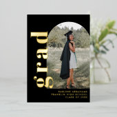 ブラック&金ゴールドアーチフォトタイポグラフィ卒業 箔招待状 (立ち正面)