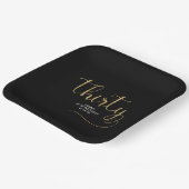 ブラック&金ゴールドグリッターサーティタイポグラフィ誕生日 ペーパープレート (傾斜あり)