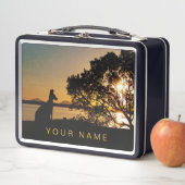 ブラック&金ゴールドサンセットカンガルーツリーシルエット メタルランチボックス (インサイチュ)