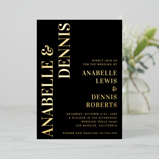 ブラック&金ゴールドレトロフォントミニマ結婚リスト実在ズ 箔招待状 (立ち正面)