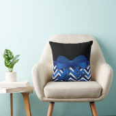 ブラック(青と白のシェブロンと青の弓) クッション (椅子)