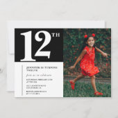 ブラック 12歳の誕生日パーティーの招待状 おしゃれ女子 写真 招待状 (正面)