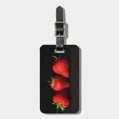 ブラックcd ltcnaに3個のイチゴ ラゲッジタグ (正面縦)