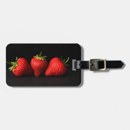 ブラックcd ltcnm上の3つのイチゴ ラゲッジタグ