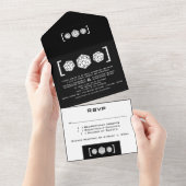 ブラックD20サイコロズのゲーマーオールインワンウェディング招待 オールインワン招待状 (貼ってはがせる)
