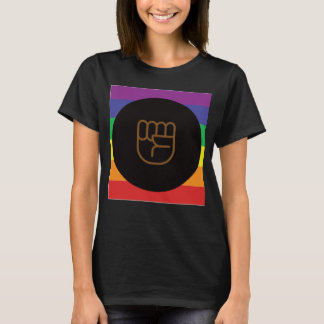 ブラックLQBTQIA+愛がレインボーラブに勝利レジスト Tシャツ
