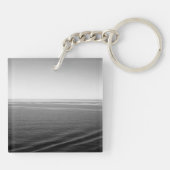ブラックVelvet海モノクロ写真 キーホルダー (裏面)