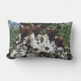 ブラッドティーとレッドストリングオークドウェラー ランバークッション