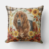 ブラッドハウンド犬秋水彩の花 クッション (正面)