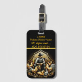 ブラマチキン農家が夕暮れ時に群れを世話 ラゲッジタグ (正面縦)