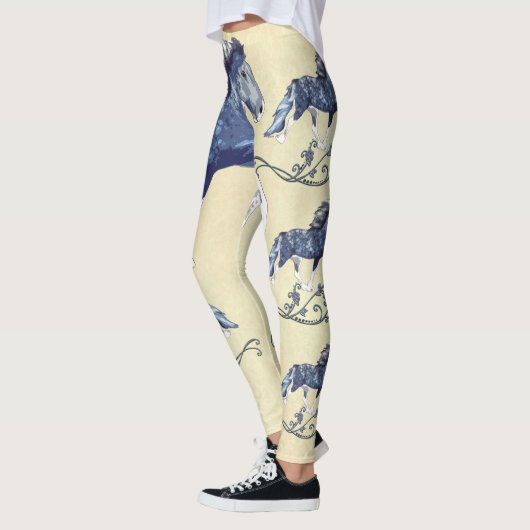 ブラモミア レギンス (左)