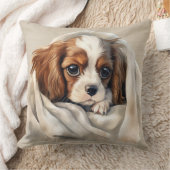 ブランケットの下のキャバリエールキングチャールズスパニエル犬子犬 クッション (ブランケット)