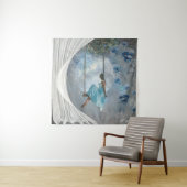 ブランコに青いドレスを着た女性 タペストリー (インサイチュ)