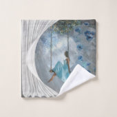 ブランコに青いドレスを着た女性 バスタオルセット (ウォッシュタオル)